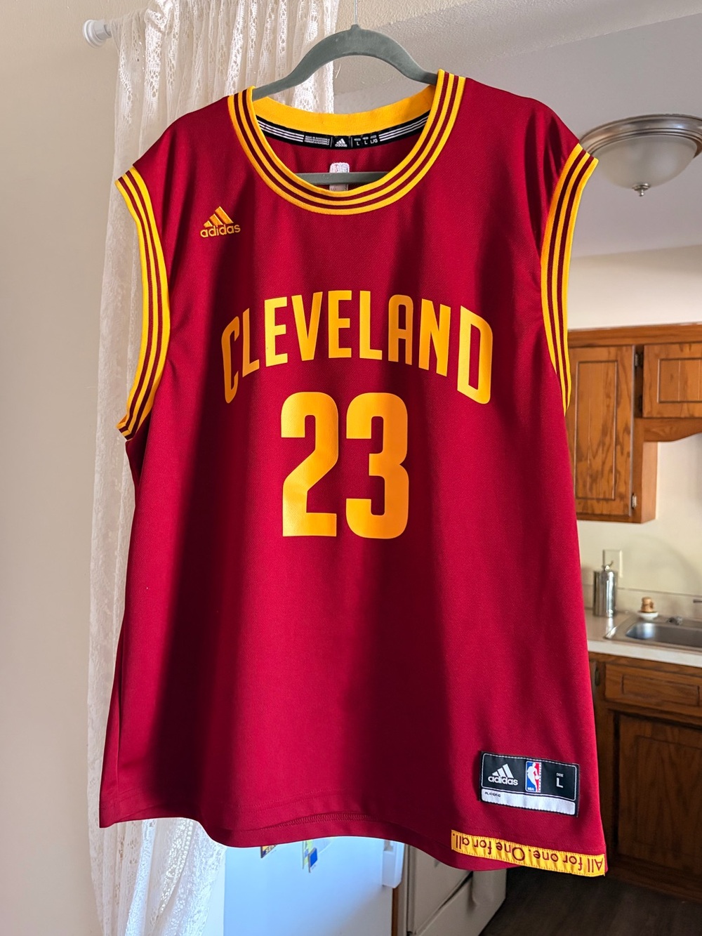 LeBron James Cleveland #23 Jersey Size L